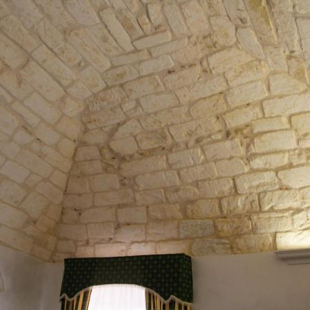Rooms Dimora Arco - Affitti Brevi Italia Monte SantʼAngelo Εξωτερικό φωτογραφία