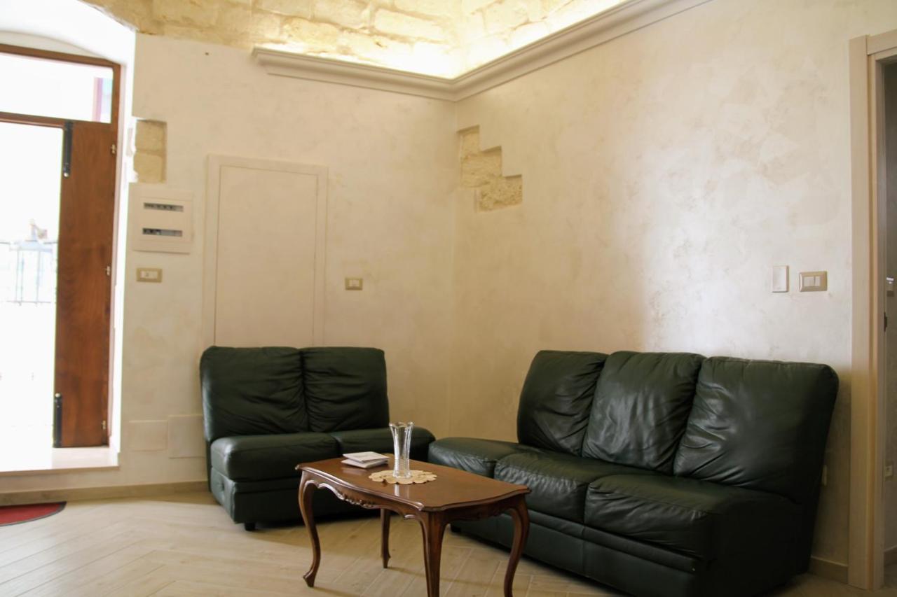 Rooms Dimora Arco - Affitti Brevi Italia Monte SantʼAngelo Εξωτερικό φωτογραφία