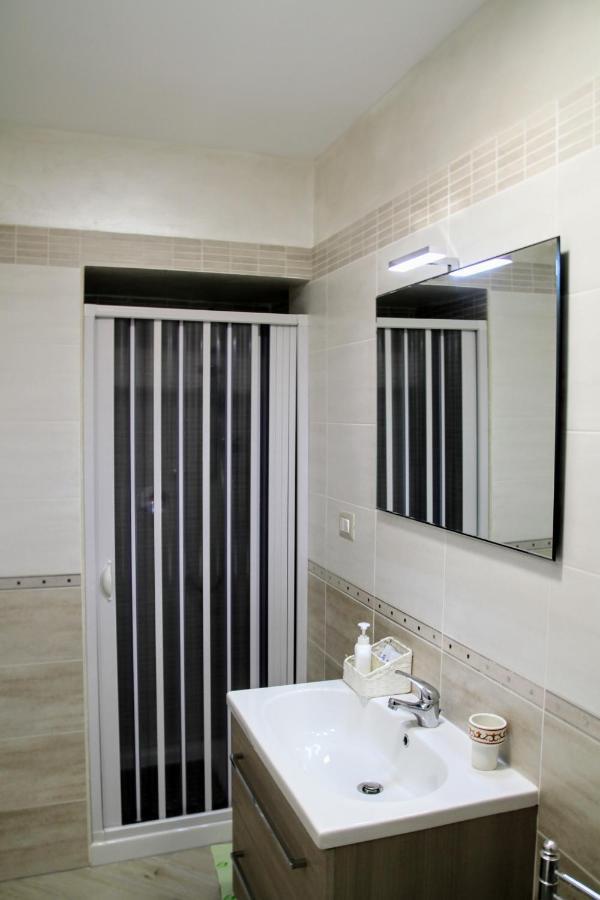 Rooms Dimora Arco - Affitti Brevi Italia Monte SantʼAngelo Εξωτερικό φωτογραφία