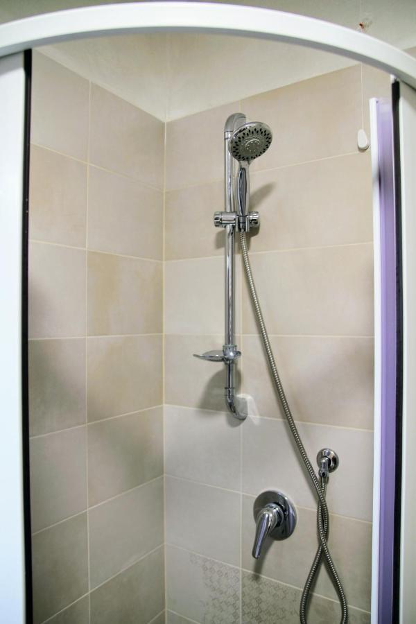 Rooms Dimora Arco - Affitti Brevi Italia Monte SantʼAngelo Εξωτερικό φωτογραφία