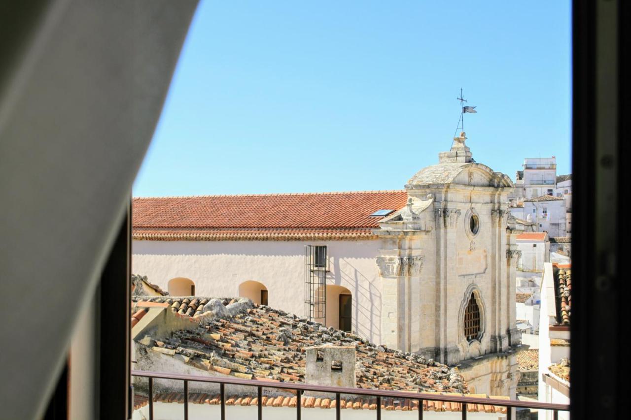 Rooms Dimora Arco - Affitti Brevi Italia Monte SantʼAngelo Εξωτερικό φωτογραφία
