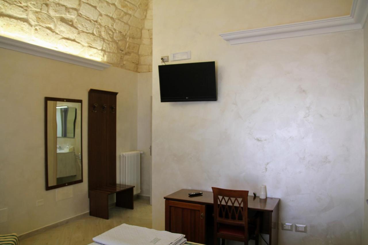 Rooms Dimora Arco - Affitti Brevi Italia Monte SantʼAngelo Εξωτερικό φωτογραφία