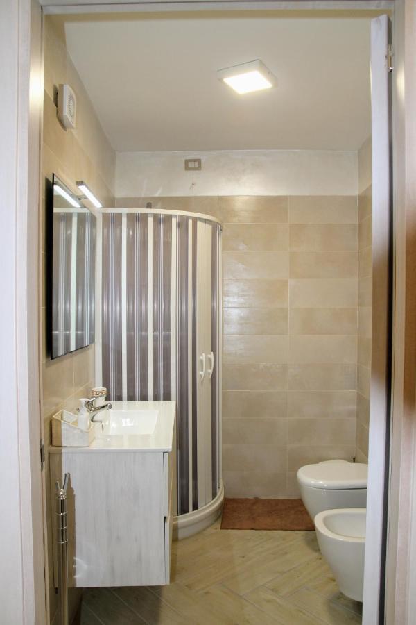 Rooms Dimora Arco - Affitti Brevi Italia Monte SantʼAngelo Εξωτερικό φωτογραφία