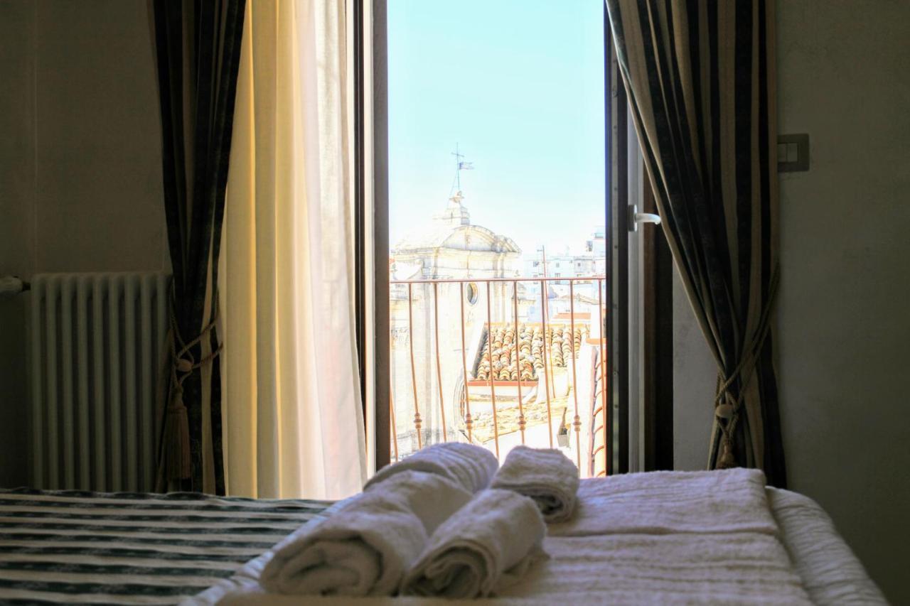 Rooms Dimora Arco - Affitti Brevi Italia Monte SantʼAngelo Εξωτερικό φωτογραφία