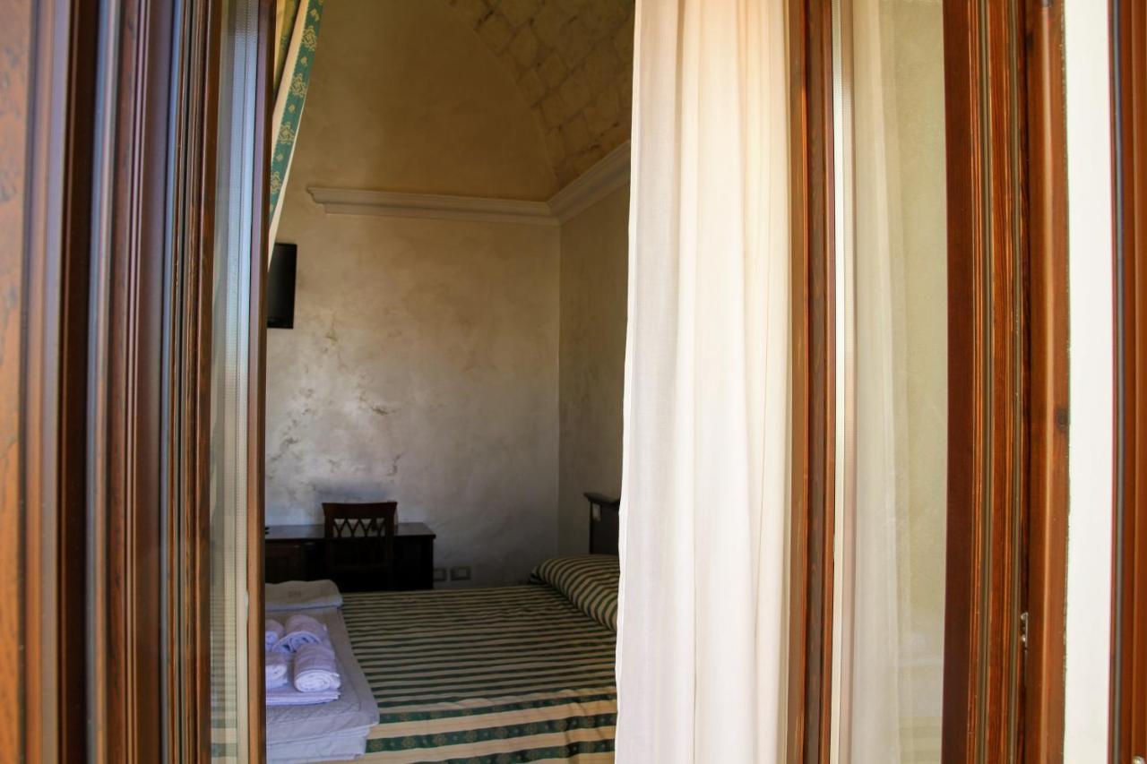 Rooms Dimora Arco - Affitti Brevi Italia Monte SantʼAngelo Εξωτερικό φωτογραφία