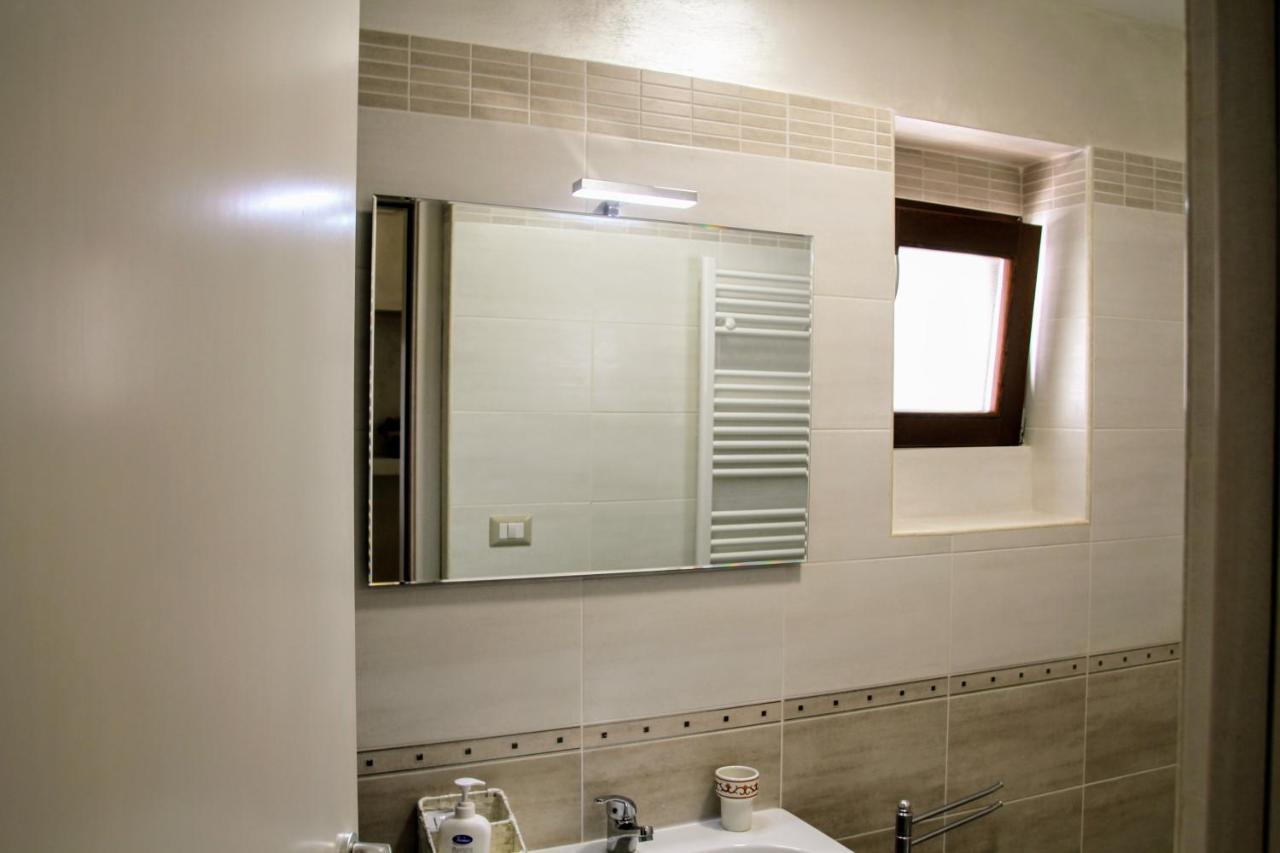 Rooms Dimora Arco - Affitti Brevi Italia Monte SantʼAngelo Εξωτερικό φωτογραφία