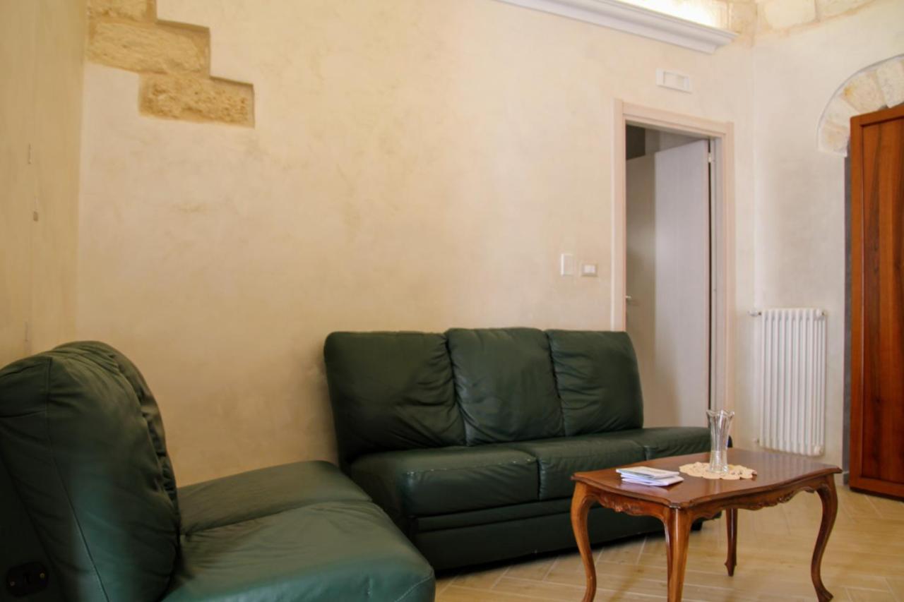 Rooms Dimora Arco - Affitti Brevi Italia Monte SantʼAngelo Εξωτερικό φωτογραφία