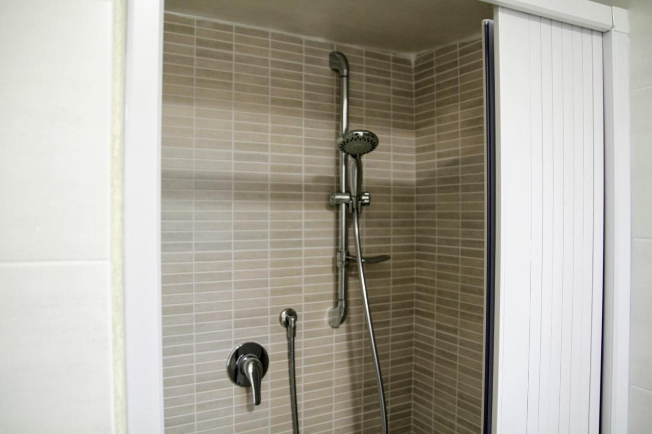 Rooms Dimora Arco - Affitti Brevi Italia Monte SantʼAngelo Εξωτερικό φωτογραφία